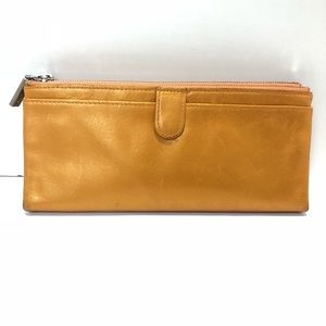 ‘Taylor’ Glazed HOBO Leather Wallet